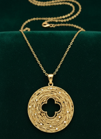 Collier Pendentif Géométrique Circulaire Creux en Laiton Plaqué Or 24K, Vente Chaude, Personnalisable, Vente en Gros, Cadeau Tendance pour Femme