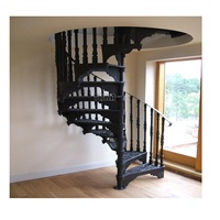 Escalier en colimaçon en fonte de fer pour villa, construction intérieure et extérieure, escalier en fer forgé incurvé avec balustres cannelés
