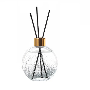 100Ml <span class=keywords><strong>135Ml</strong></span> Phẳng Vòng Rõ Ràng Rỗng Chai Nước Hoa Aroma Glass Reed Diffuser Chai Với Vít Có Nắp Đậy - Product Image 1