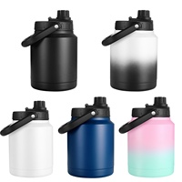 Usine en gros grande capacité isolée sous vide 64oz bouteille d'eau en acier inoxydable gallon d'eau cruche avec poignée