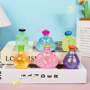 ของเล่นบีบกล้วยน่ารัก ของเล่นบีบคลายเครียด ของเล่นบีบผลไม้แบบคืนตัวช้า สำหรับเด็ก - Product Image 2
