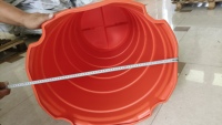 Fût de signalisation routière en plastique robuste avec base en caoutchouc et bandes réfléchissantes pour la sécurité routière