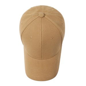 Gorra de béisbol de algodón puro con visera rígida tipo pico de pato, color liso, para procesamiento de artículos pequeños, efecto adelgazante y que realza el contorno del rostro. - Product Image 4