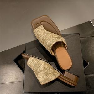 Sandalias de Tacón de Cuero para Mujer, Plantilla Acolchada Cómoda, Tacón Cuadrado de 4 cm, Sandalias de Verano Tejidas de Paja para Mujer - Product Image 4