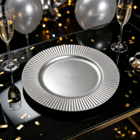 Assiette de Présentation en Plastique 13 pouces, Moderne, Argentée, Revêtement Poudré, Bord Cannelé Radiant, Décoration de Table Texturée Élégante pour Hôtels et Banquets
