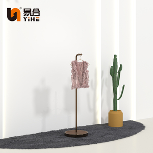 Perchero de blusa de seda para <span class=keywords><strong>mujer</strong></span> de Boutique de lujo de Metal cromado para tienda de <span class=keywords><strong>moda</strong></span> para <span class=keywords><strong>mujer</strong></span> - Product Image 2