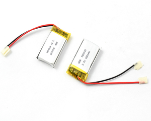 GEB fábrica al por mayor de 3,7 V recargable 400mAh lipo 602035 batería de polímero de litio para portátil móvil reloj - Product Image 3