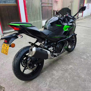 <strong>Kawasaki</strong> Ninja 400. 400cc Displacement, Liquid-cooled Engine, LCD Dashboard, Low Mileage, Nearly New Condition - Product Image 4