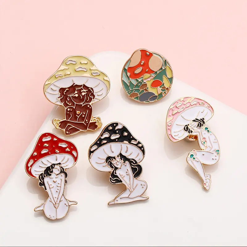 New Creative Personalized Oil drip process Brooches Women Designers Mushroom Girl Metal Pin Clothing Accessories Brooch