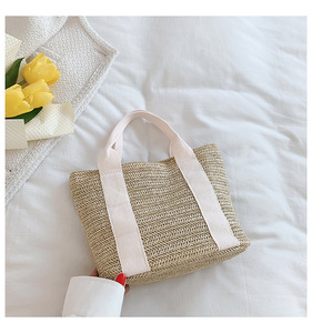 Sac de plage tissé en paille pour <span class=keywords><strong>femme</strong></span>, grande capacité, couleur unie, fermeture ouverte, à porter à l'épaule ou sous le bras, collection été 2026 KH - Product Image 5