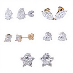 Pendientes de tuerca Tishya Diamond de 3.0 ct para mujer, diseño clásico en forma de corazón, oro macizo de 14K, moissanita DEF VVS de 1.5 ct con engaste de garra - Product Image 2