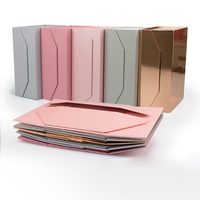 Boîte cadeau pliable en papier kraft avec finition mate et gaufrage, livraison rapide, emballage pour boutique de perruques, conception personnalisée, fabrication sur mesure
