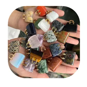 Neuankömmlinge Mini 27mm geschnitzte Natur kristalle basteln gemischte Quarz kristall handtaschen als Geschenk