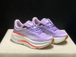 La marque la plus vendue conçoit des chaussures de sport pour hommes de nouvelle génération luxueuses et originales. Style extérieur tendance, avec - Product Image 3