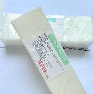 Base <span class=keywords><strong>de</strong></span> savon au <span class=keywords><strong>lait</strong></span> <span class=keywords><strong>de</strong></span> chèvre à faire fondre <span class=keywords><strong>et</strong></span> à couler - Base <span class=keywords><strong>de</strong></span> savon naturelle à la glycérine non parfumée pour la fabrication artisanale <span class=keywords><strong>de</strong></span> savon DIY - Product Image 4