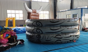 Castillo Inflable Impermeable con Diseño de Lucha de Toros, Trampolín Grande para Saltar, Personalizable para Eventos de Carnaval y Festivales al Aire Libre - Product Image 2