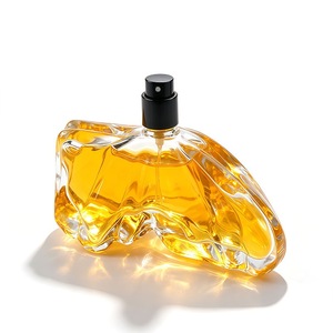 Bouteille en verre de luxe Butterfly 700 ml pour liqueur, gin, vodka, rhum, vin, spiritueux, brandy, boissons - Product Image 3