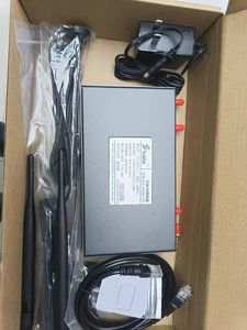 SLK-R4008 Series <strong>Best</strong> <strong>4G</strong> WiFi <strong>router</strong> LTE FDD TDD Wireless <strong>Router</strong> LTE TDD FDD 3G/<strong>4G</strong> Car Modem <strong>with</strong> <strong>SIM</strong> Card <strong>Slot</strong> SLK-R4008 - Product Image 2