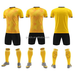 Conjunto <span class=keywords><strong>de</strong></span> Uniforme <span class=keywords><strong>de</strong></span> Fútbol Personalizado 26, para Adultos, Entrenamiento Deportivo en Equipo, Competición Profesional, Servicio OEM, Jersey <span class=keywords><strong>de</strong></span> Cuello Redondo y Manga Corta - Product Image 5