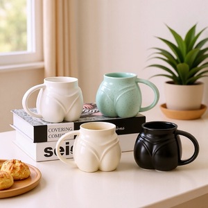 Tasses en céramique originales en forme de fesses en porcelaine crème, mignonnes tasses à thé et à café en céramique - Product Image 1