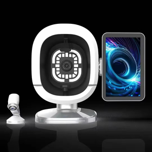 Système d'analyse faciale et capillaire 3D <span class=keywords><strong>de</strong></span> pointe avec outils <span class=keywords><strong>de</strong></span> diagnostic basés sur l'IA - Product Image 1