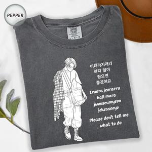 Maglietta Regalo per Amanti del K-pop OEM ODM con Stampa 'Please Don't Tell Me What To Do' - T-Shirt Grafica Streetwear Audace - Product Image 2