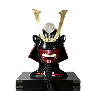 Casco de Guerrero Japonés Kabuto, Máscara de Oni Roja, Adorno de Armadura Vintage de Hierro, Embalaje en Caja de Madera para Salón de Exposiciones o Restaurante - Product Image 5