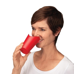 Taza de cuidado para ancianos, taza Nosey para adultos con portavasos - Product Image 1