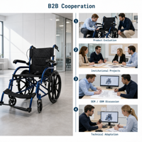 Fauteuil roulant manuel pliable avec sièges ergonomiques, repose-pieds réglables et grandes roues arrière pour la mobilité quotidienne
