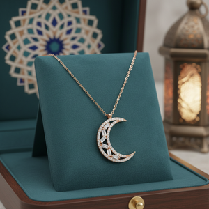 Collar con Colgante de Media Luna de Plata de Ley 925 Azuris con Piedra Baguette y Detalle Turco de Lujo de Turquía - Product Image 3