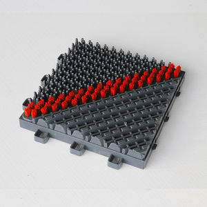 Alfombra impermeable Alfombra Enclavamiento Entrada al aire libre Felpudo Modular Bobina Alfombra de <span class=keywords><strong>suelo</strong></span> con agujeros de drenaje - Product Image 6