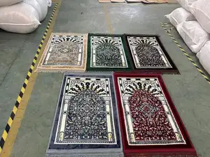 새로운 디자인 클래식 안티 슬립 기도 깔개 이슬람 선물기도 매트 프린지 양면 이슬람기도 접이식 매트