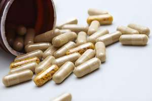 Natural organik Food Grade Morinda <span class=keywords><strong>Officinalis</strong></span> ekstrak bubuk bentuk dalam kemasan vakum wadah Drum plastik - Product Image 6