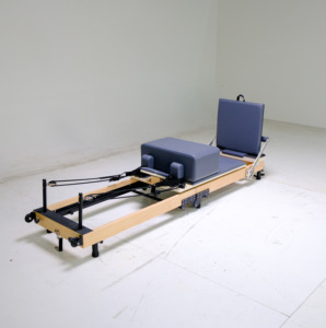 Portable Custom Home Pilates Reformer Maple Wood Foldable Adjustable Pilates Studio Machine with 200kg Capacity