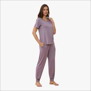 Ensemble de pyjamas de nuit à marque privée pour femmes, pyjamas en gros pour femmes, ensemble de pyjamas, usine de vêtements du Vietnam, vêtements de nuit de qualité supérieure - Product Image 3