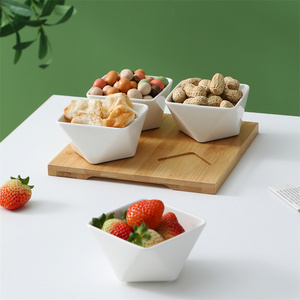 Nhật Bản Phong Cách Quảng Trường Gốm Món Ăn Trái Cây Snack Phục Vụ Bát Món Ăn Hạt Gốm Các Món Ăn Với Khay Gỗ - Product Image 1