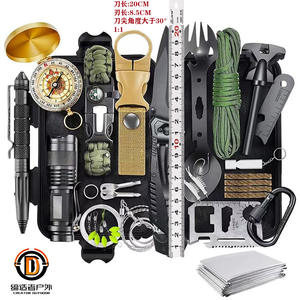 Kit de survie professionnel avec lampe de poche et couvertures d'urgence, équipement de camping compact pour l'extérieur, outils de sécurité en aluminium 30 en 1 - Product Image 2