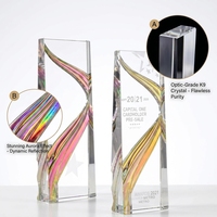 Trophée en cristal irisé de qualité supérieure, récompense en verre arc-en-ciel Aurora avec gravure laser personnalisée, prix de reconnaissance de l'innovation moderne