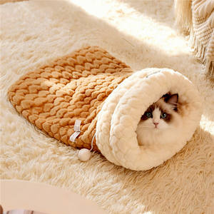 Cama para Gatos, Bolsa de Dormir para Mascotas, Alfombra de Invierno para Interiores, Cálida, Semicerrada, de Felpa Suave, Saco para Gatos, Cama Cálida para Cachorros y Gatitos - Product Image 1
