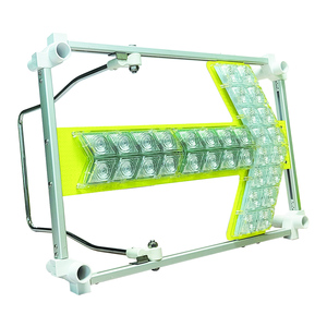 Tableau de signalisation LED portable de taille moyenne à piles, à haute intensité, avec réflecteurs prismatiques, protection IP66, boîtier métallique pour le <span class=keywords><strong>trafic</strong></span> - Product Image 5
