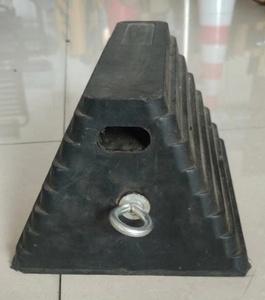 Cales de roue pour camions en gros - Product Image 5