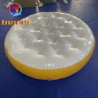 Parc aquatique gonflable Piscine hermétique Flotteur Jump Matelas Bouée d'eau bon marché Plate-forme flottante gonflable sur plateau de jeu aquatique