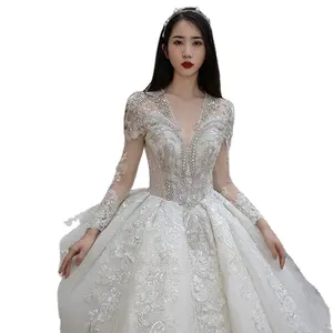 Heavy Industry 2022 winter bride V-neck senior sense big train engagement party hot style long sleeve white main wedding dress