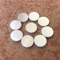 Cercles en aluminium épais découpés au laser Disque de coupe Limace en aluminium Granulés d'aluminium ronds de petite taille pour flacon pulvérisateur