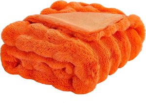Couverture en <span class=keywords><strong>fourrure</strong></span> de faur <span class=keywords><strong>orange</strong></span> Jeté en <span class=keywords><strong>fourrure</strong></span> à bulles Conception unique Offre Spéciale couverture confortable et respirante polyvalente pour la peau - Product Image 2