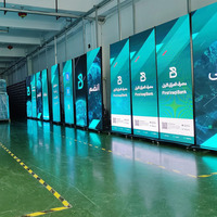Écran d'affichage publicitaire sur pied en aluminium avec cadre LED couleur pleine programmable par WiFi USB, résolution 320x160cm, taux de rafraîchissement 3840Hz