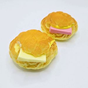 Jouet Squishy Géant Super Doux de Haute Qualité, à Remontée Lente, en Forme de Pain Ananas ou Sandwich, Personnalisable pour Cadeau Promotionnel - Product Image 2