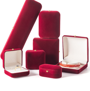 Luxury Soft <b>Velvet</b> <b>Jewelry</b> <b>Box</b> Full Sizes Available Round Corner White Inner Custom Logo <b>Jewelry</b> Display <b>Box</b> - Product Image 3