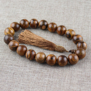 ลูกปัดไม้กฤษณา 18 มม. ทรงกลมขัดเงา สำหรับทำสร้อยข้อมือเป็นของขวัญ - Product Image 3
