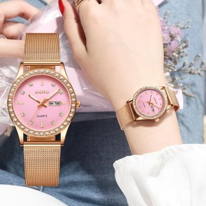 Montre pour femme à double calendrier en or rose, montre-bracelet à quartz lumineuse étanche en acier inoxydable sertie de diamants - Product Image 2